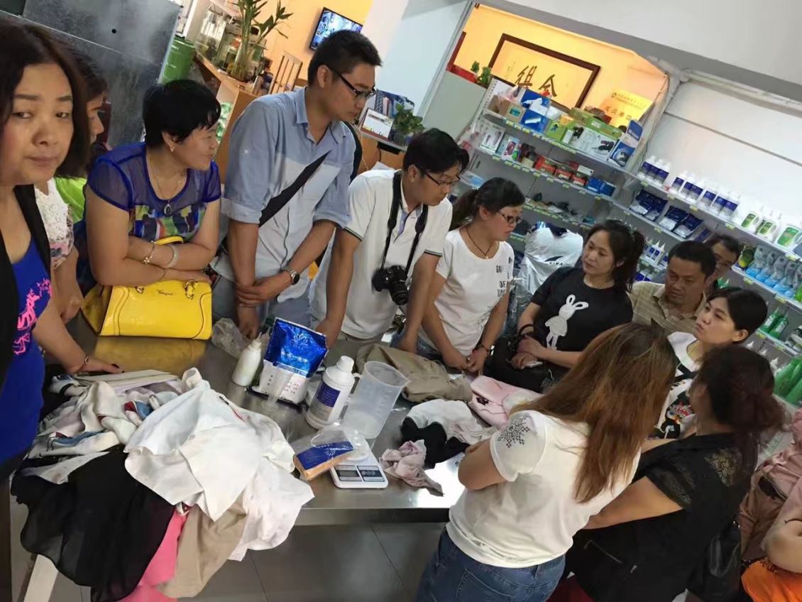 运营一家干洗店怎样1年回本？近几年干洗店远景十分不错，市场需求也呈上升趋势。哈密新疆干洗店加盟