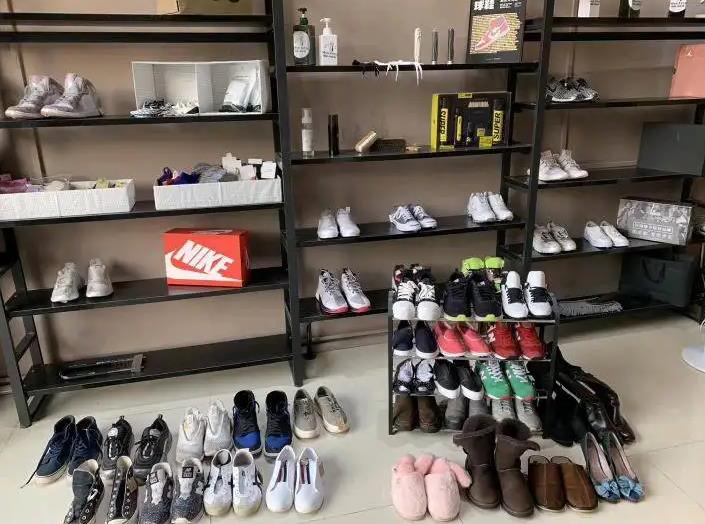 为什么有专业的洗鞋店？哈密新疆洗鞋店加盟有什么洗涤材料